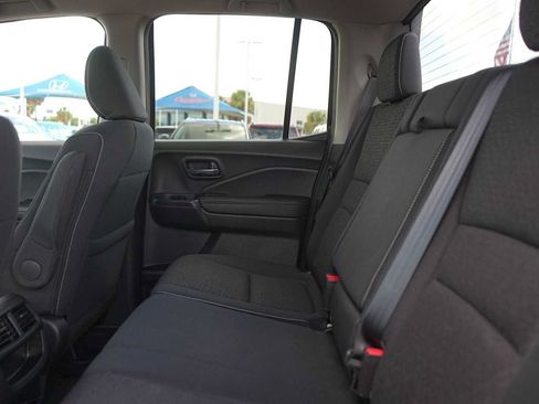 Used 2023 Honda Ridgeline Sport image 13