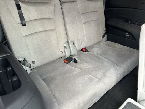 Used 2021 Honda Pilot EX image 15