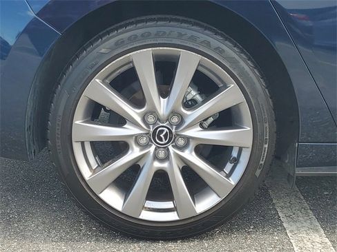 Used 2020 MAZDA MAZDA3 AWD Sedan w/ Preferred Package image 5