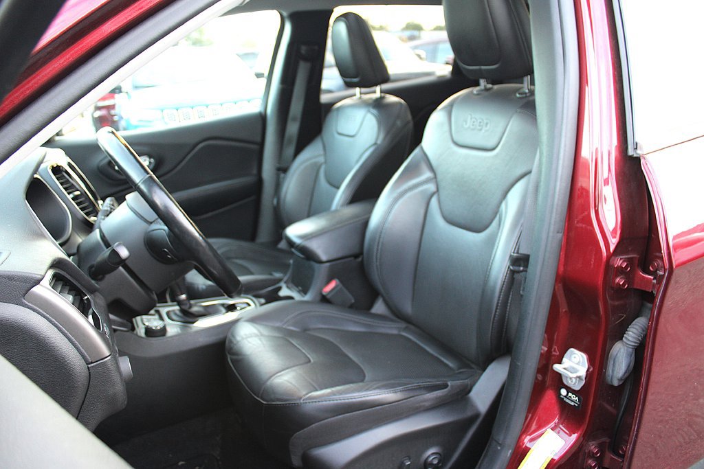 Certified 2021 Jeep Cherokee Limited AWD/4WD image 6