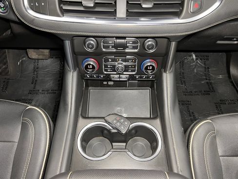 Used 2023 Chevrolet Tahoe Premier image 25