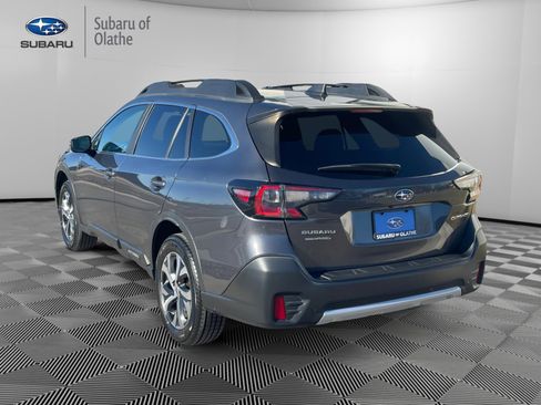 Certified 2022 Subaru Outback Limited image 9