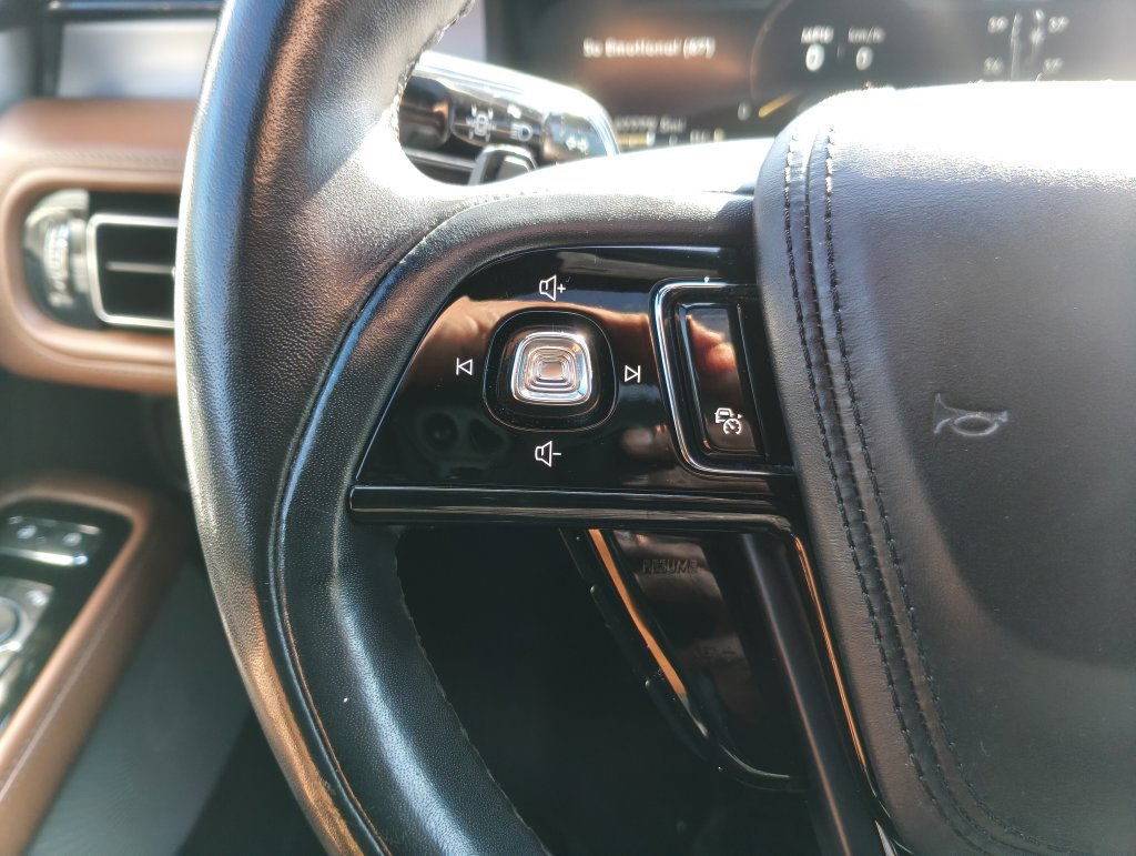 Used 2021 Lincoln Aviator Reserve AWD/4WD image 65