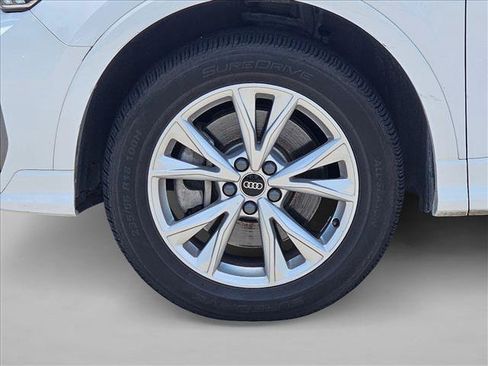 Used 2025 Audi Q3 2.0T Premium AWD/4WD image 14
