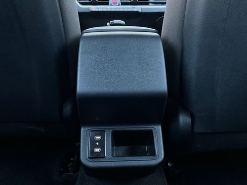 Used 2025 Kia K4 LXS image 11