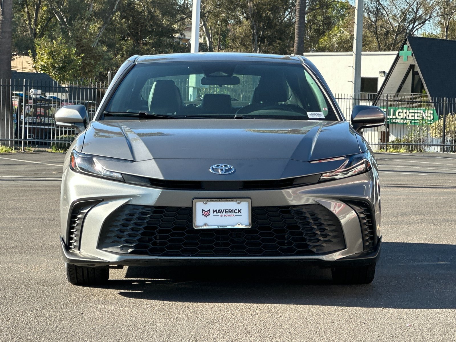 Used 2025 Toyota Camry SE FWD image 7