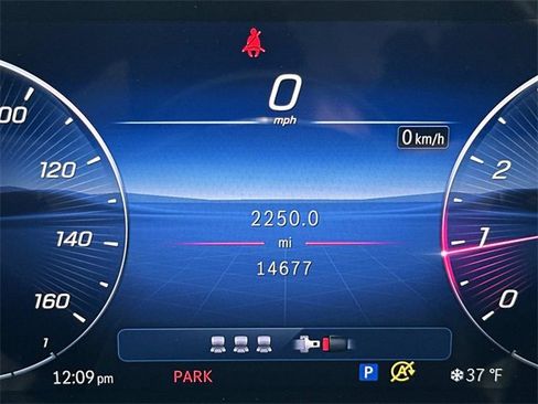 Certified 2025 Mercedes-Benz GLC 300 4MATIC image 21