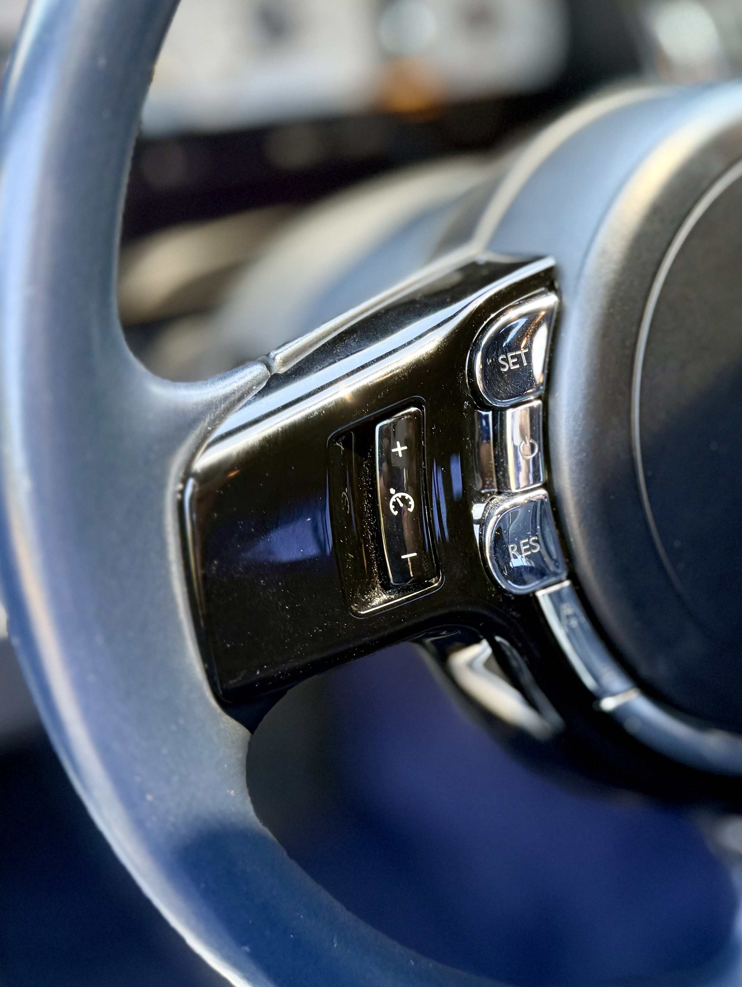 Used 2016 Rolls-Royce Ghost RWD image 25