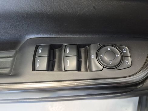 Used 2018 GMC Acadia SLT AWD/4WD image 24