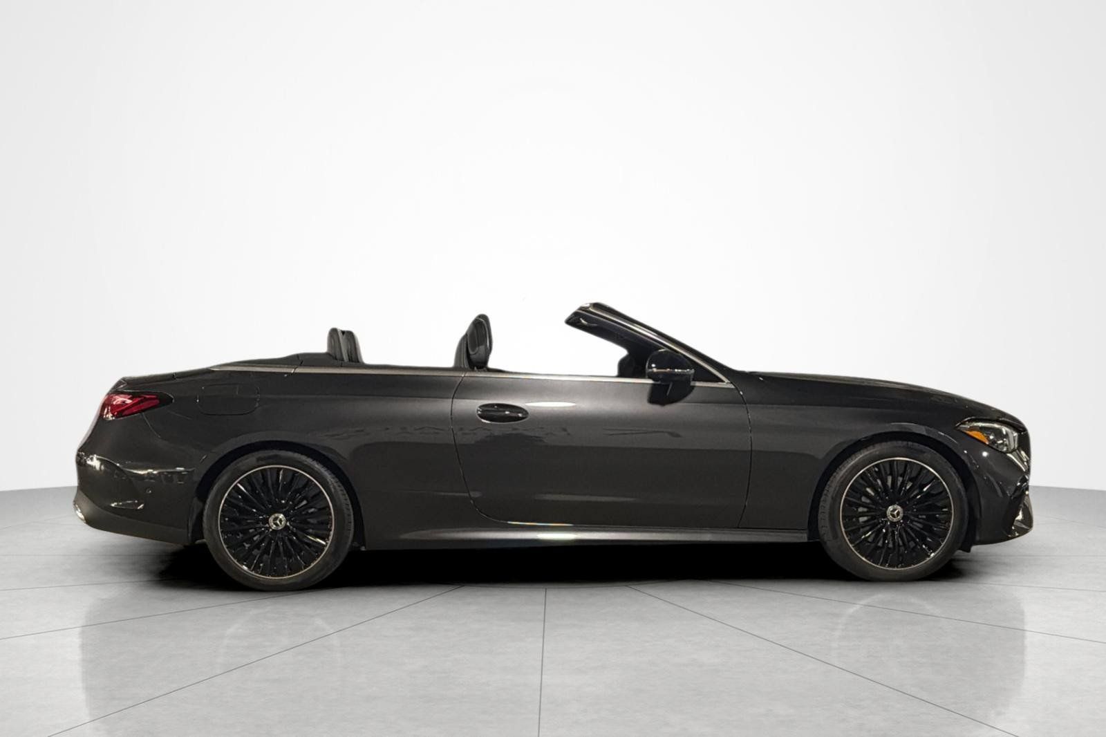 New 2027 Mercedes-Benz CLE 300 4MATIC Cabriolet image 6