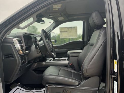 Used 2023 Ford F250 Lariat w/ Lariat Ultimate Package AWD/4WD image 15