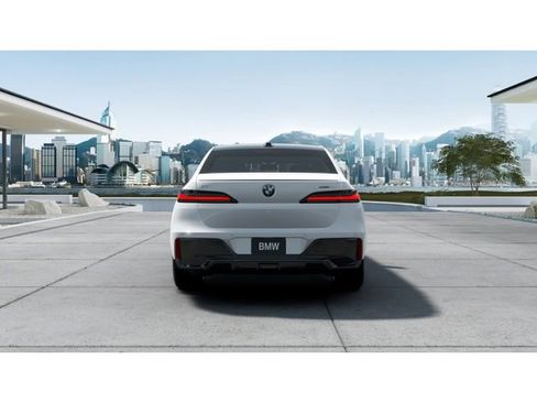 New 2026 BMW i7 eDrive50 w/ M Sport Package image 5