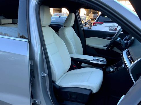 Used 2026 BMW X1 xDrive28i w/ Technology Package image 8