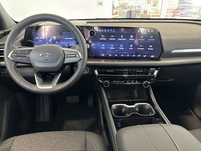 New 2027 Chevrolet Traverse LT w/ Midnight/Sport Edition