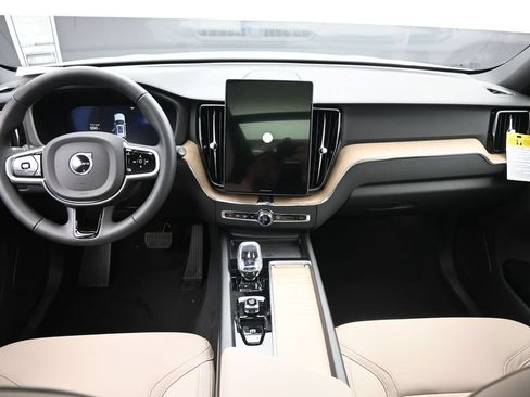 New 2026 Volvo XC60 B5 Plus w/ Climate Package AWD/4WD image 19