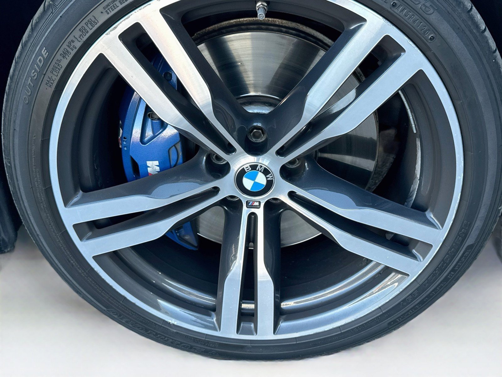 Used 2018 BMW 740i RWD image 22