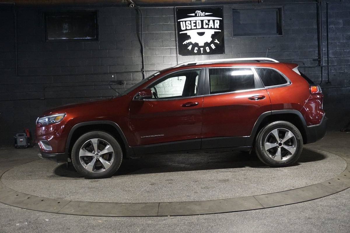 Used 2020 Jeep Cherokee Limited AWD/4WD image 3