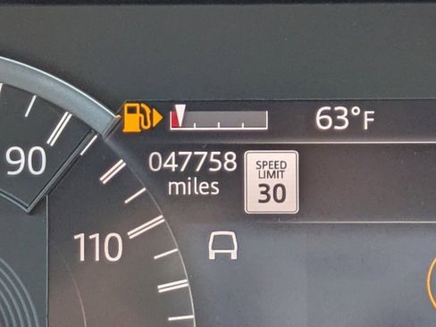 Used 2021 Land Rover Discovery Sport S image 23