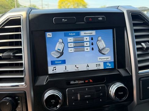 Used 2016 Ford F150 Platinum w/ Equipment Group 701A Luxury AWD/4WD image 37