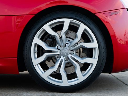 Used 2011 Audi R8 V10 image 34