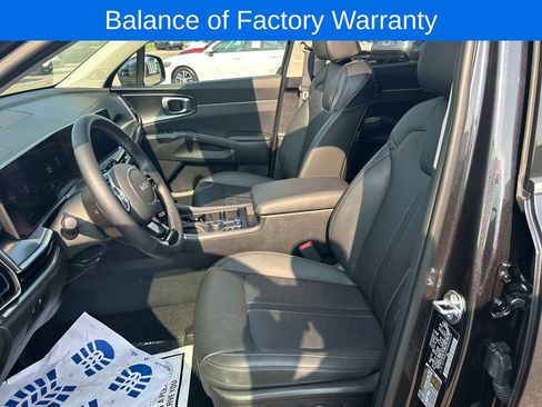 Used 2025 Kia Sorento EX w/ Panoramic Sunroof Package AWD/4WD image 18