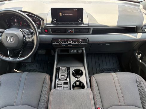Certified 2024 Honda Pilot Sport image 2