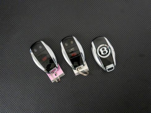 Used 2018 Bentley Bentayga Activity AWD/4WD image 20