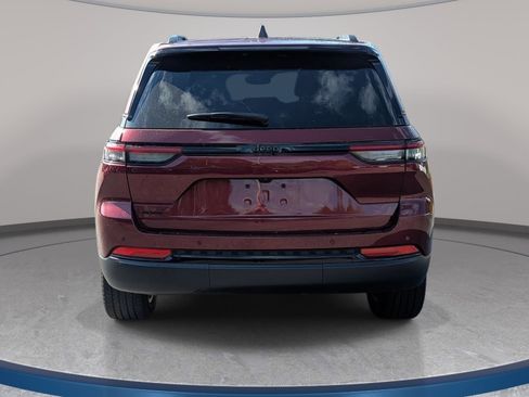 Certified 2023 Jeep Grand Cherokee Altitude AWD/4WD image 6