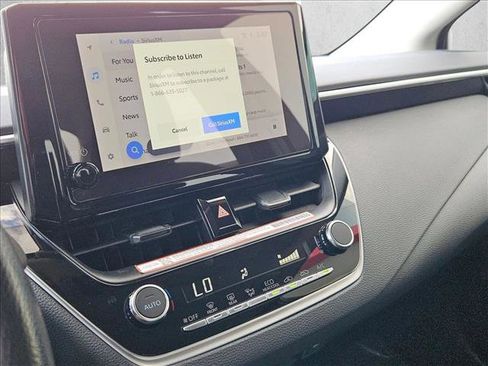 Used 2025 Toyota Corolla LE image 13