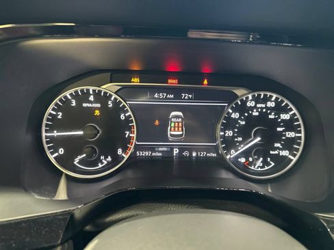 Used 2024 Nissan Pathfinder SV AWD/4WD image 43