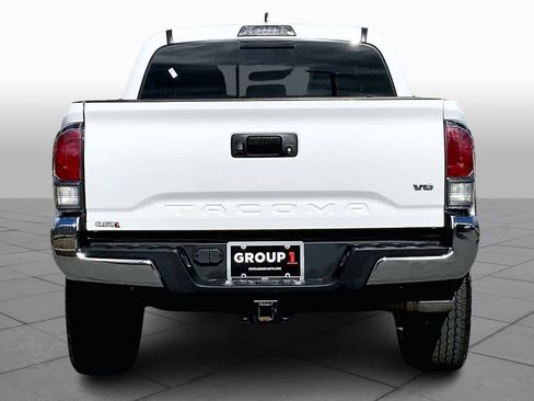 Used 2023 Toyota Tacoma TRD Off-Road image 5