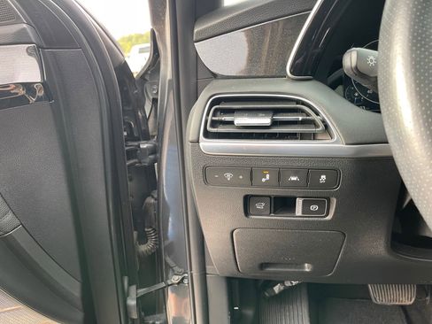 Used 2022 Hyundai Palisade Calligraphy image 15