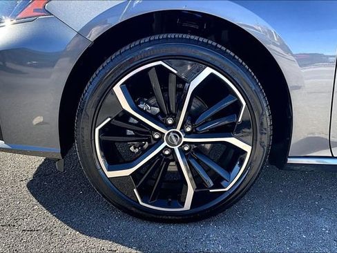 Used 2025 Nissan Altima 2.5 SR image 30