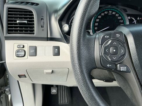 Used 2013 Toyota Venza LE image 29