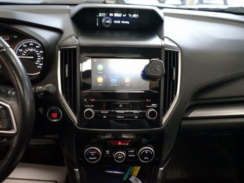 Used 2019 Subaru Forester Premium image 7