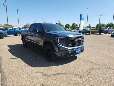 Used 2026 GMC Sierra 1500 Elevation w/ Elevation Premium Package AWD/4WD image 3