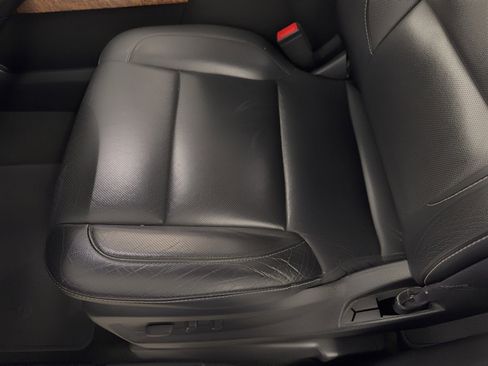 Used 2017 Chevrolet Tahoe Premier RWD image 16