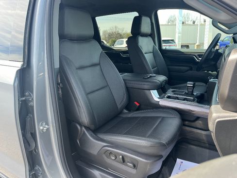 Used 2024 Chevrolet Silverado 1500 LTZ image 18