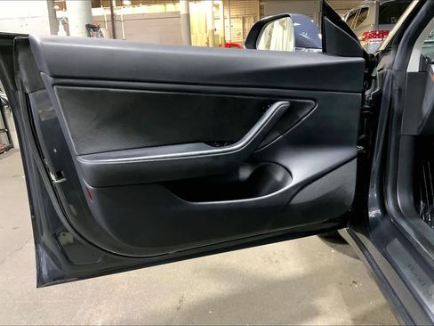 Used 2019 Tesla Model 3 Long Range image 21