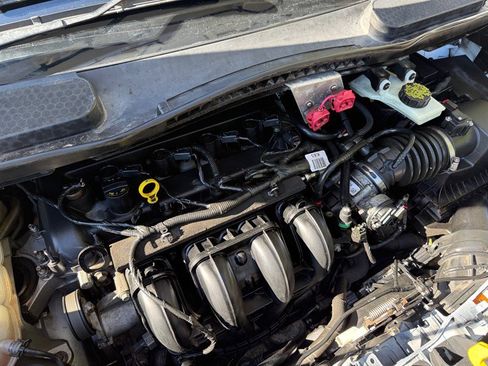 Used 2016 Ford Transit Connect XL image 34