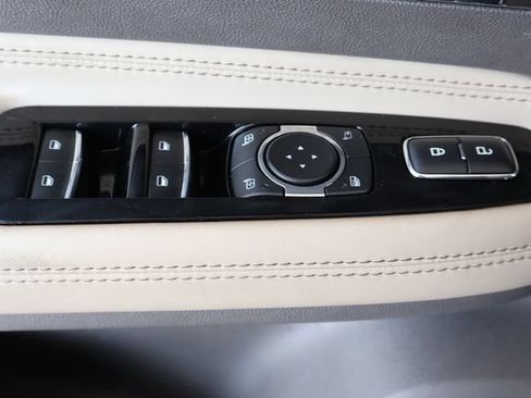 Used 2020 Lincoln Corsair FWD w/ Equipment Group 101A image 13