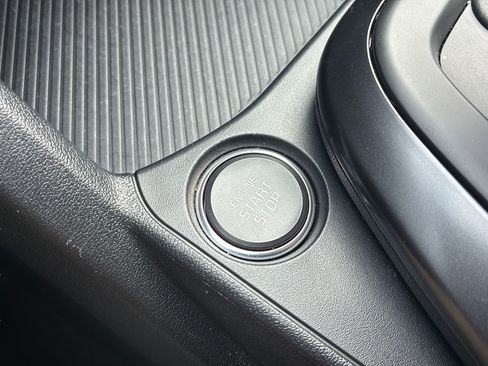 Used 2025 Kia K4 FWD image 39
