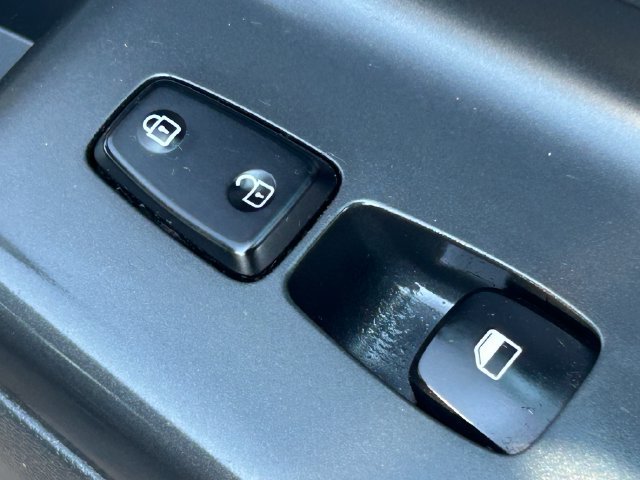 Used 2021 Hyundai Kona SE FWD image 30