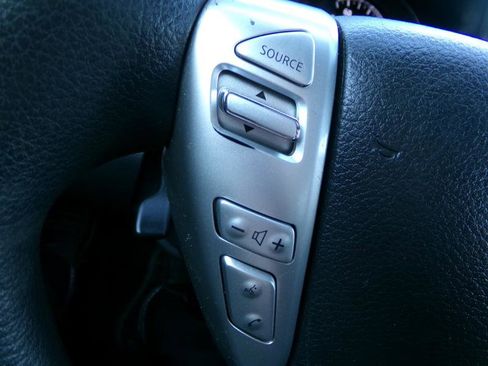 Used 2019 Nissan Versa SV image 14