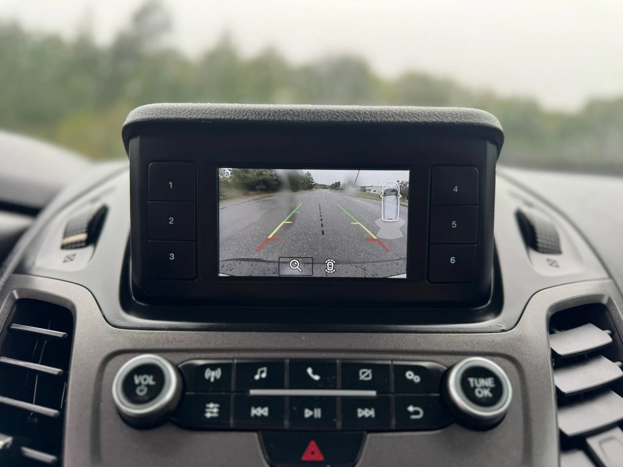 Used 2019 Ford Transit Connect XL FWD image 18