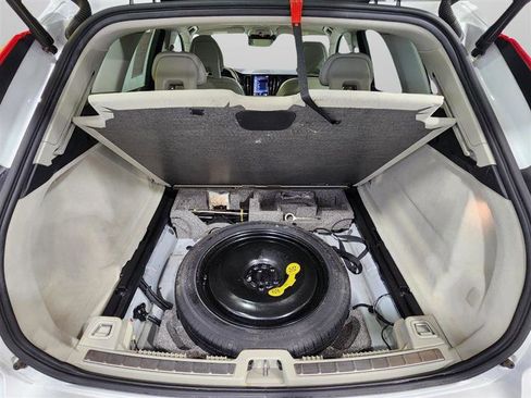 Used 2018 Volvo XC60 T6 Inscription image 37