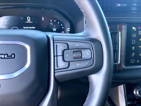 Used 2024 GMC Yukon XL Denali Ultimate AWD/4WD image 25