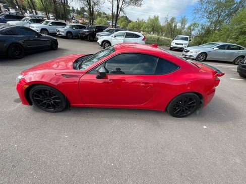 Used 2017 Subaru BRZ Limited RWD image 4