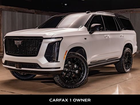 Used 2025 Cadillac Escalade Sport Platinum image 5