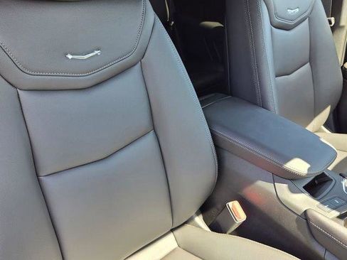 New 2026 Cadillac XT5 Luxury image 18